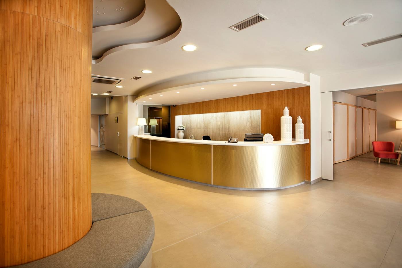 Port-Eugeni-Lobby-22