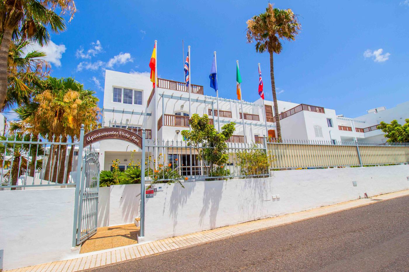 Vista-Mar-Apartments-Lobby-13