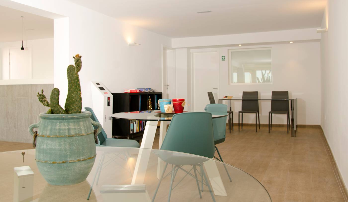 Ereza-Apartamentos-Los-Hibiscos-Lobby-37