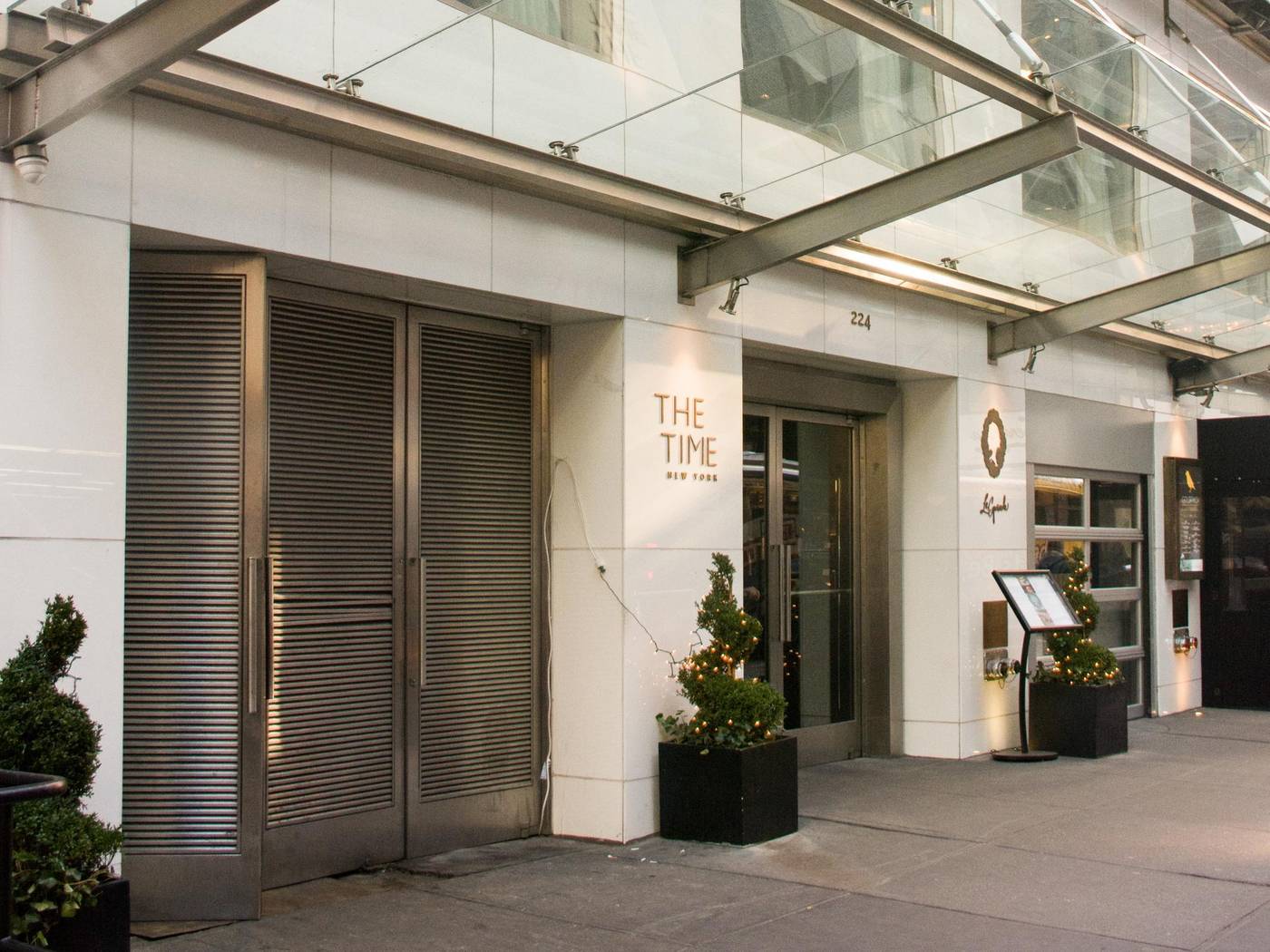 The-Time-New-York--part-of-JdV-by-Hyatt-General-view-6