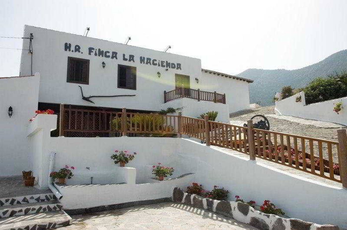 Finca-la-Hacienda-Rural-Hotel-General-view-12