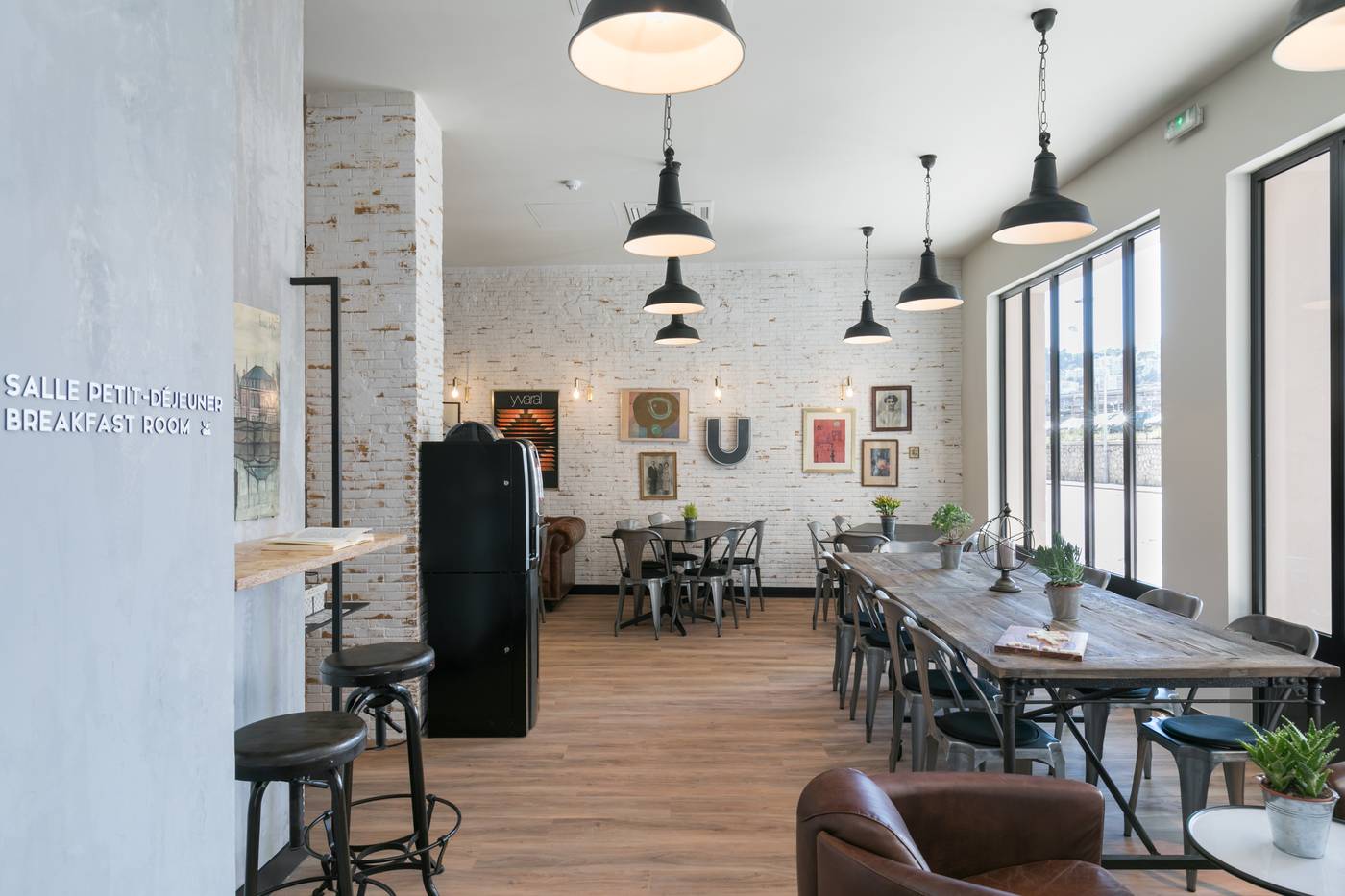 Best-Western-So-Co-by-HappyCulture-Lobby-42