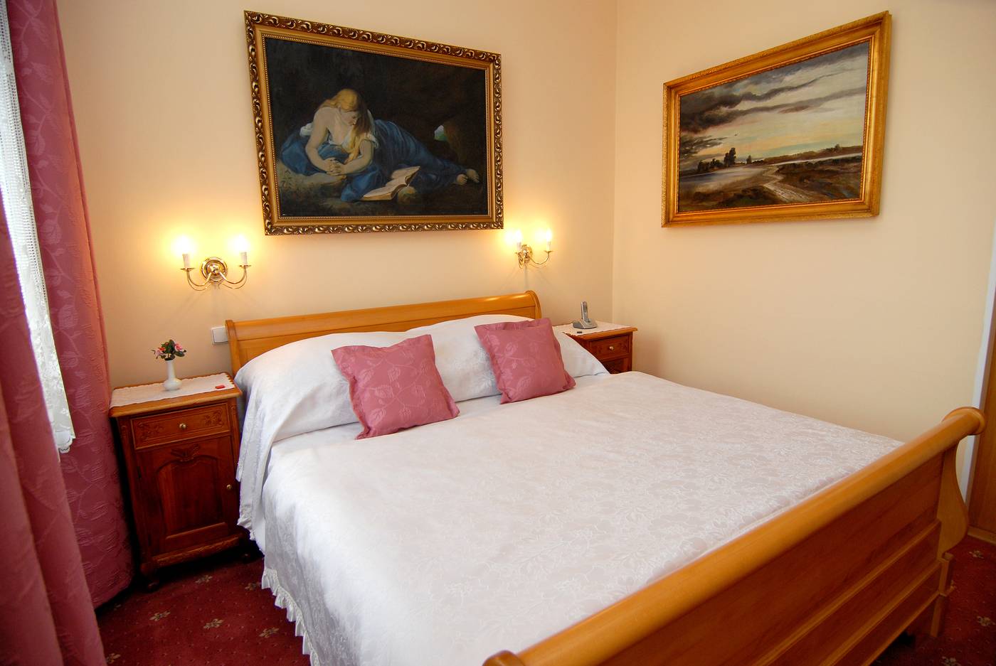 Hotel-Opera-Prague-Room-8