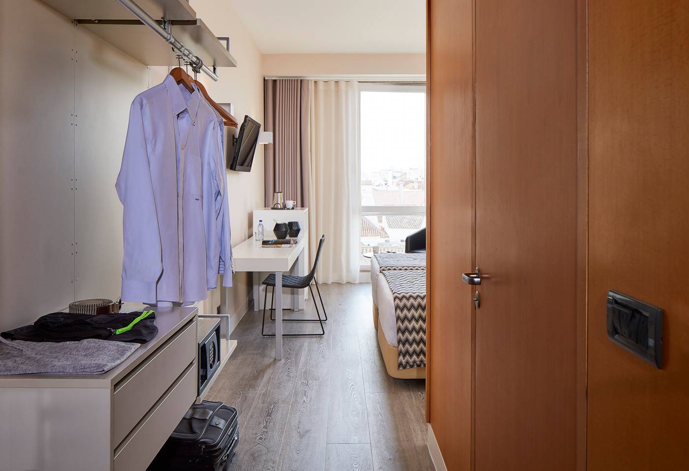 Faro---Beach-Club-Room-22