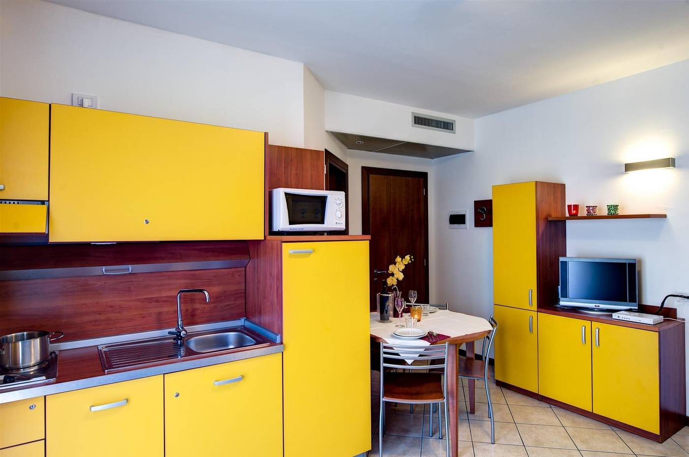 Aparthotel Sheila-Italy-Jesolo-General view-10