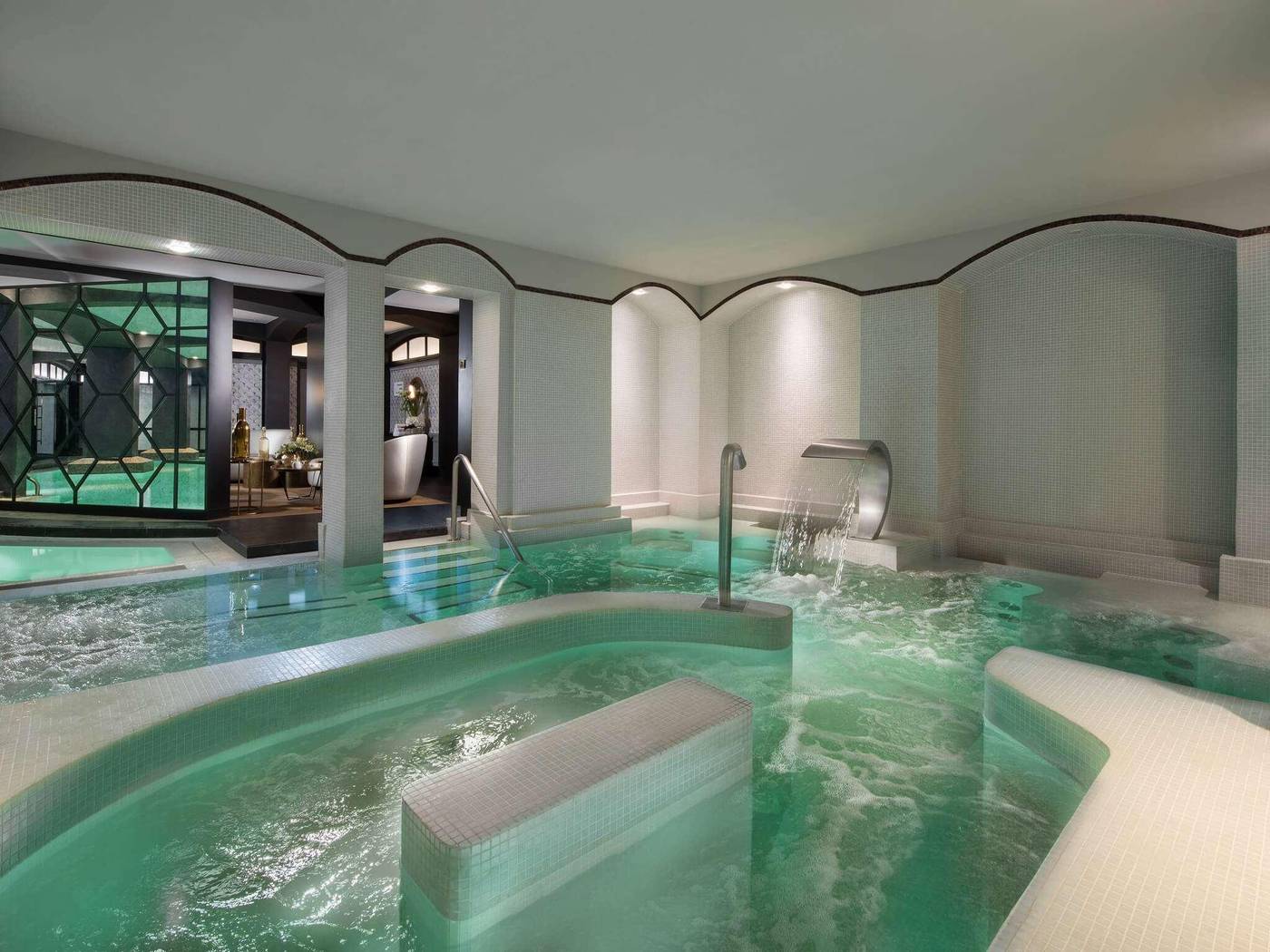 Hotel-Barriere-Le-Fouquets-Paris-Sports-and-Entertainment-70