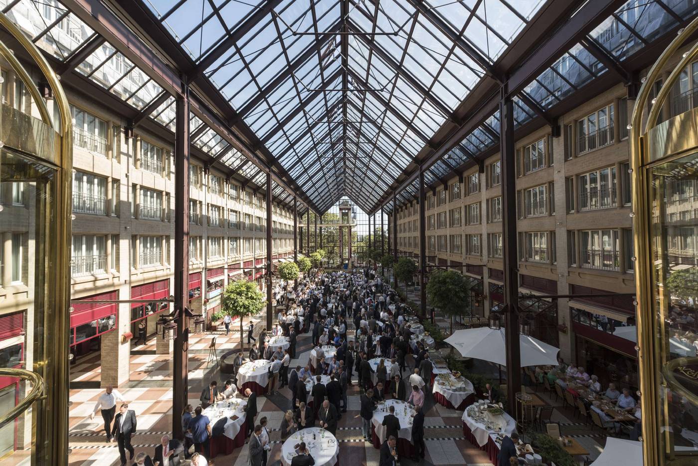 Maritim-Hotel-Cologne-Lobby-56