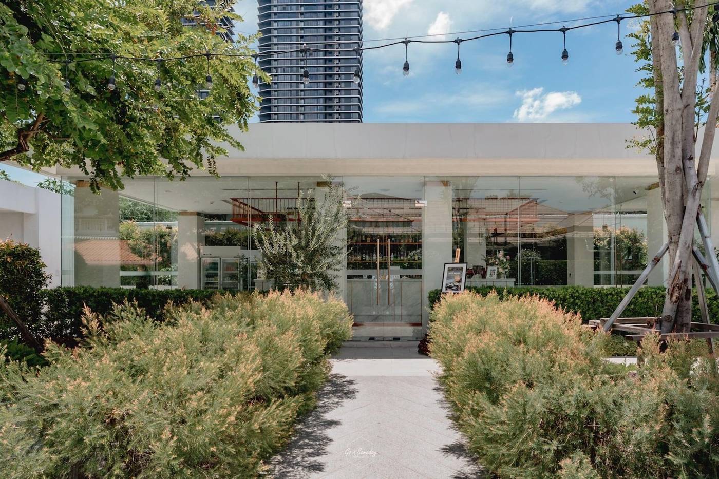 Away-Bangkok-Riverside-Kene-Restaurant-6