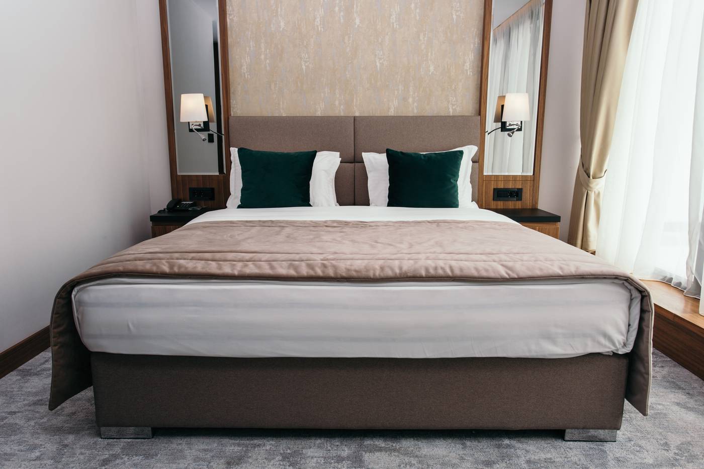 Central Point Hotel-Serbia-Belgrade-Room-4