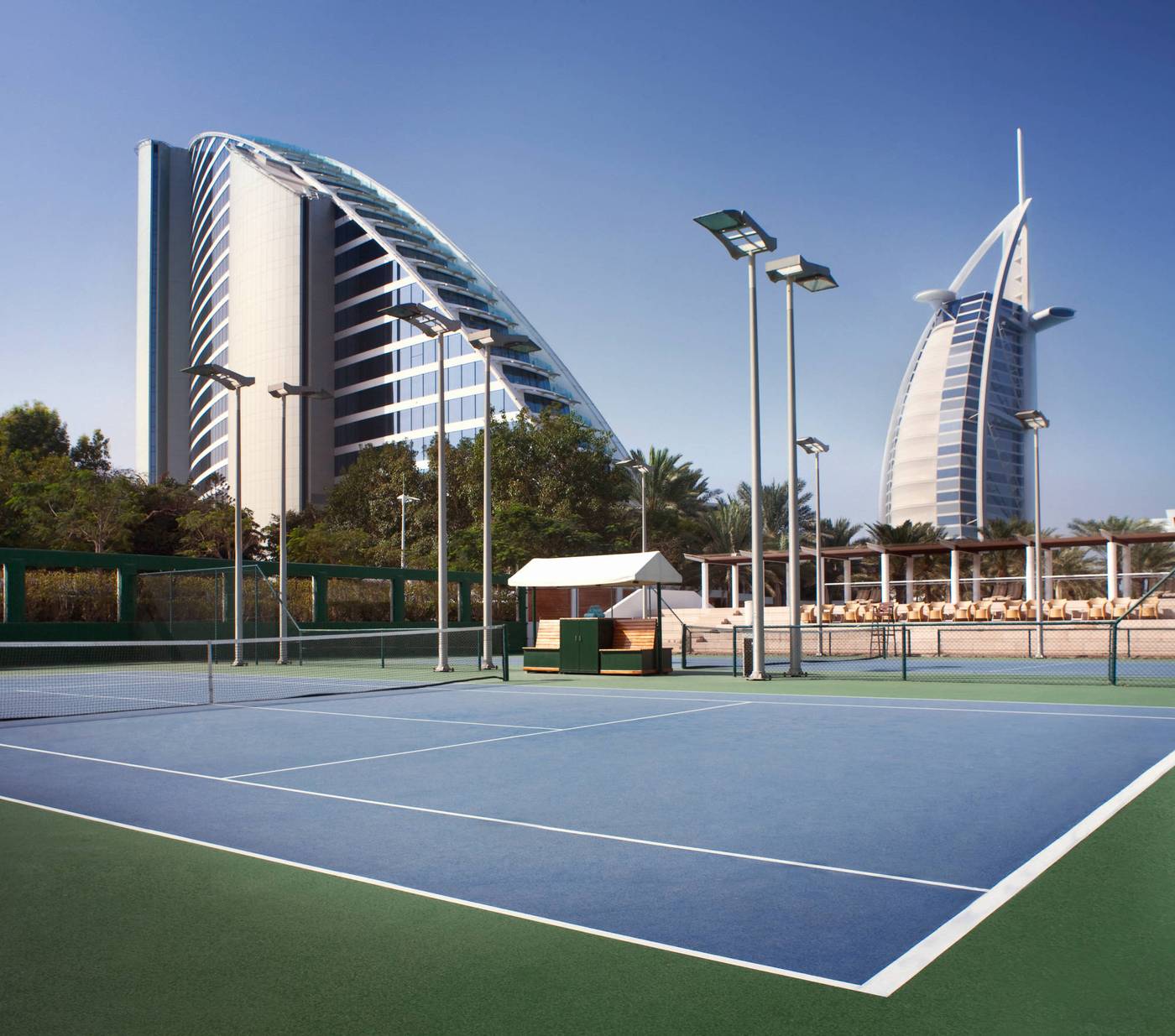 Jumeirah-Beach-Hotel-Sports-and-Entertainment-19