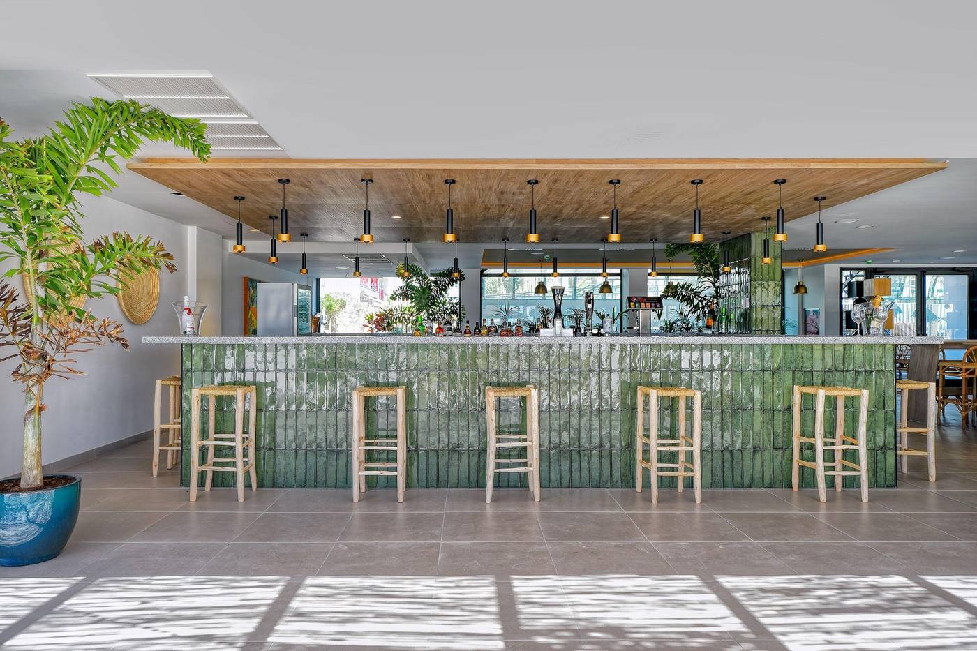 Labranda-Costa-Mog--n-Bar-47