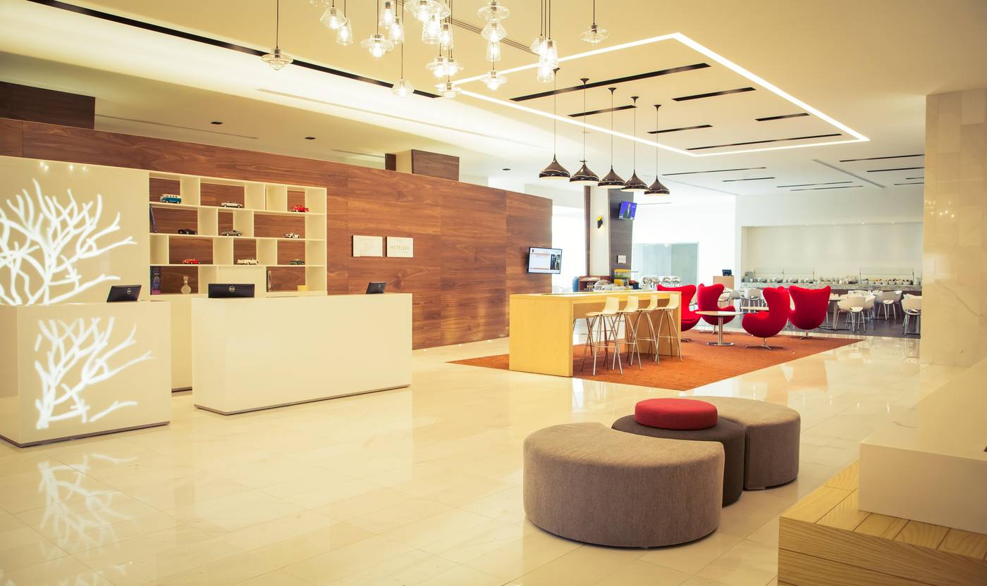 Fiesta Inn Plaza Central Aeropuerto-Mexico-MEXICO-Lobby-7