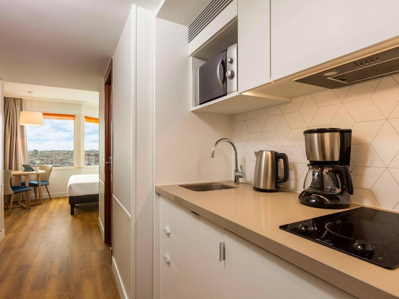 Adagio-Paris-Tour-Eiffel-Room-8