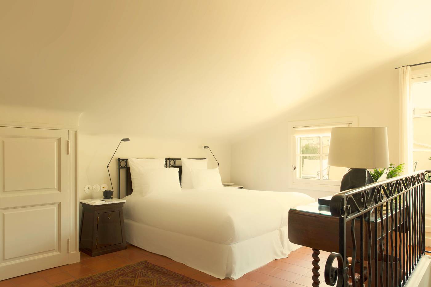 Hotel-La-Ponche-Room-24