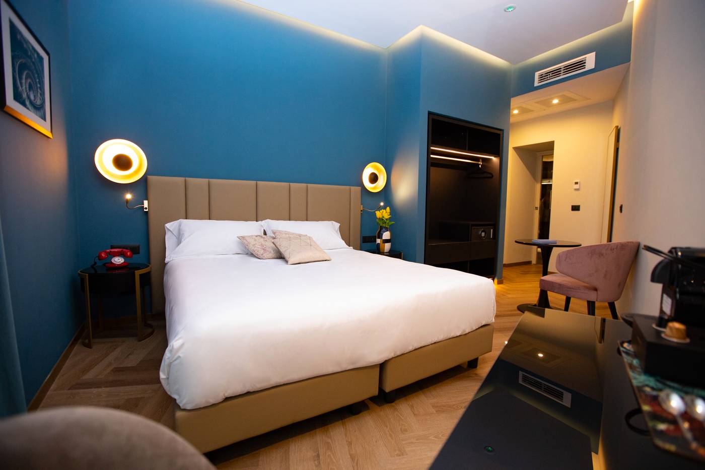 The-Major-Hotel-Room-11