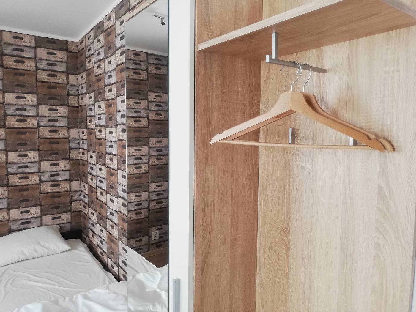 Lorf-Hostel-Coffee-Room-51