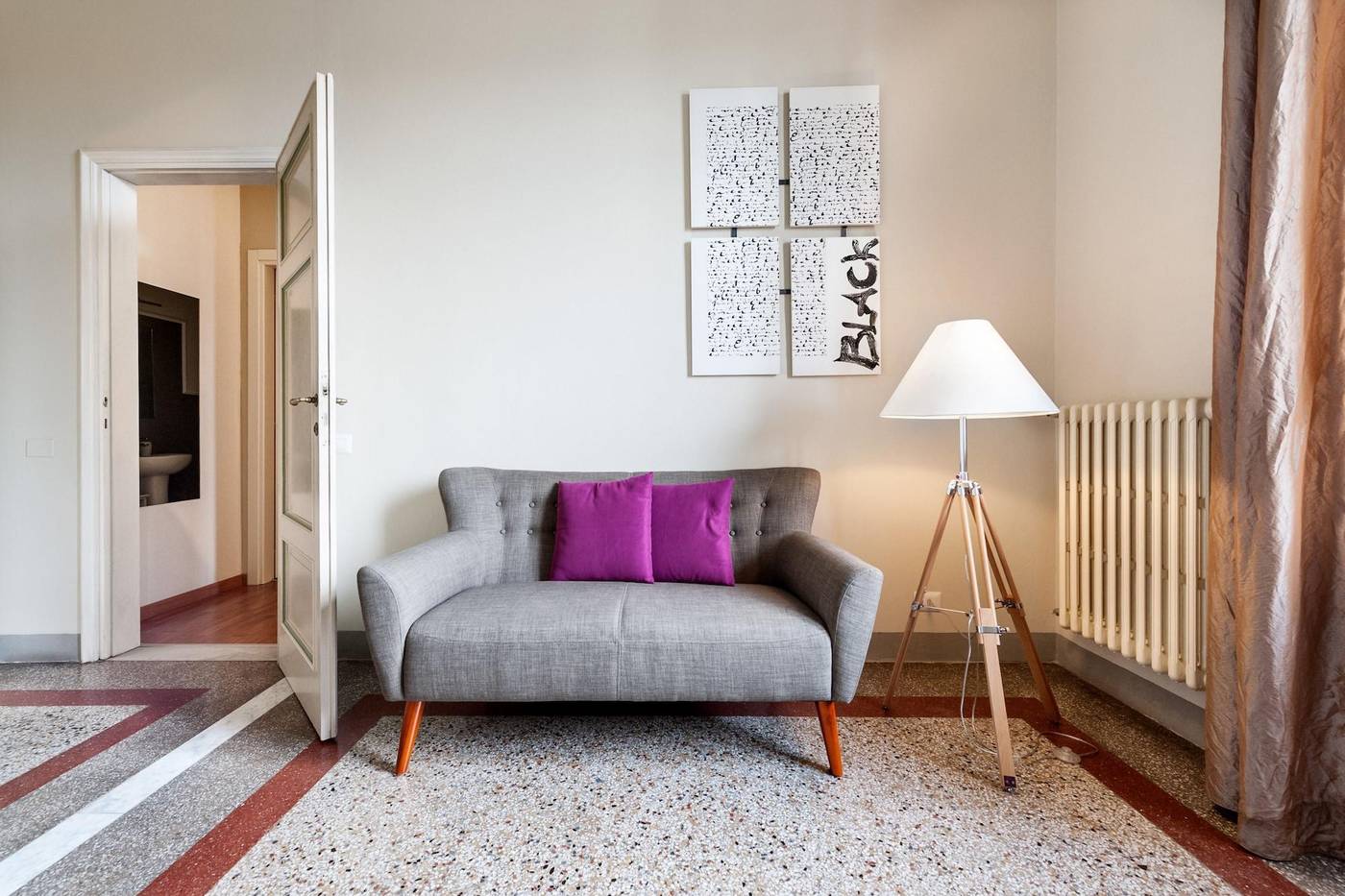 Lucca-In-Villa-Lucrezia-Room-6