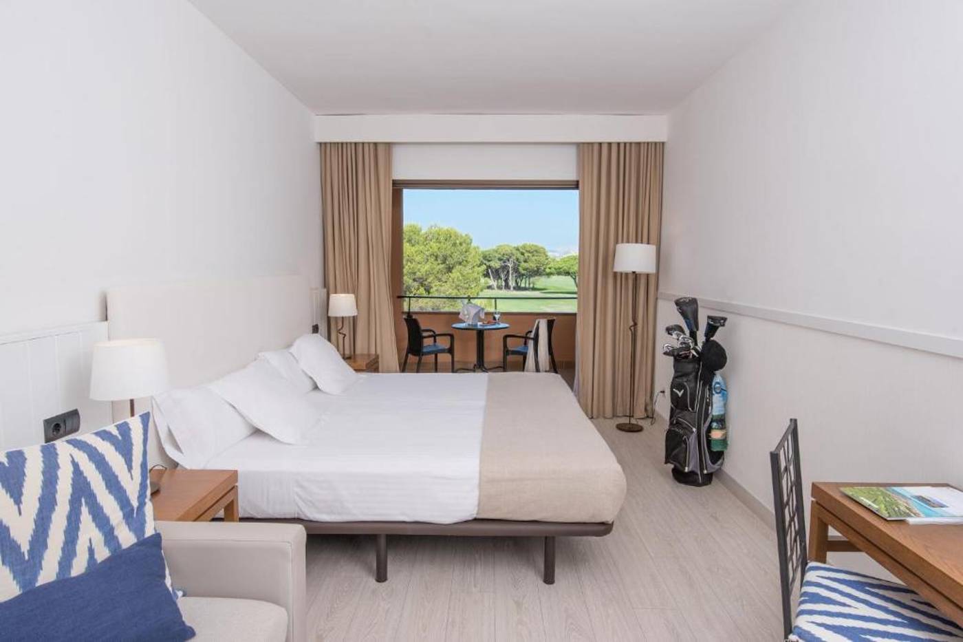 La-Costa-Hotel-Golf---Beach-Resort-Room-29