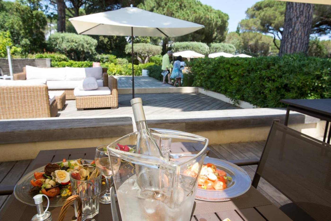 Hotel-les-Capucines-Restaurant-1