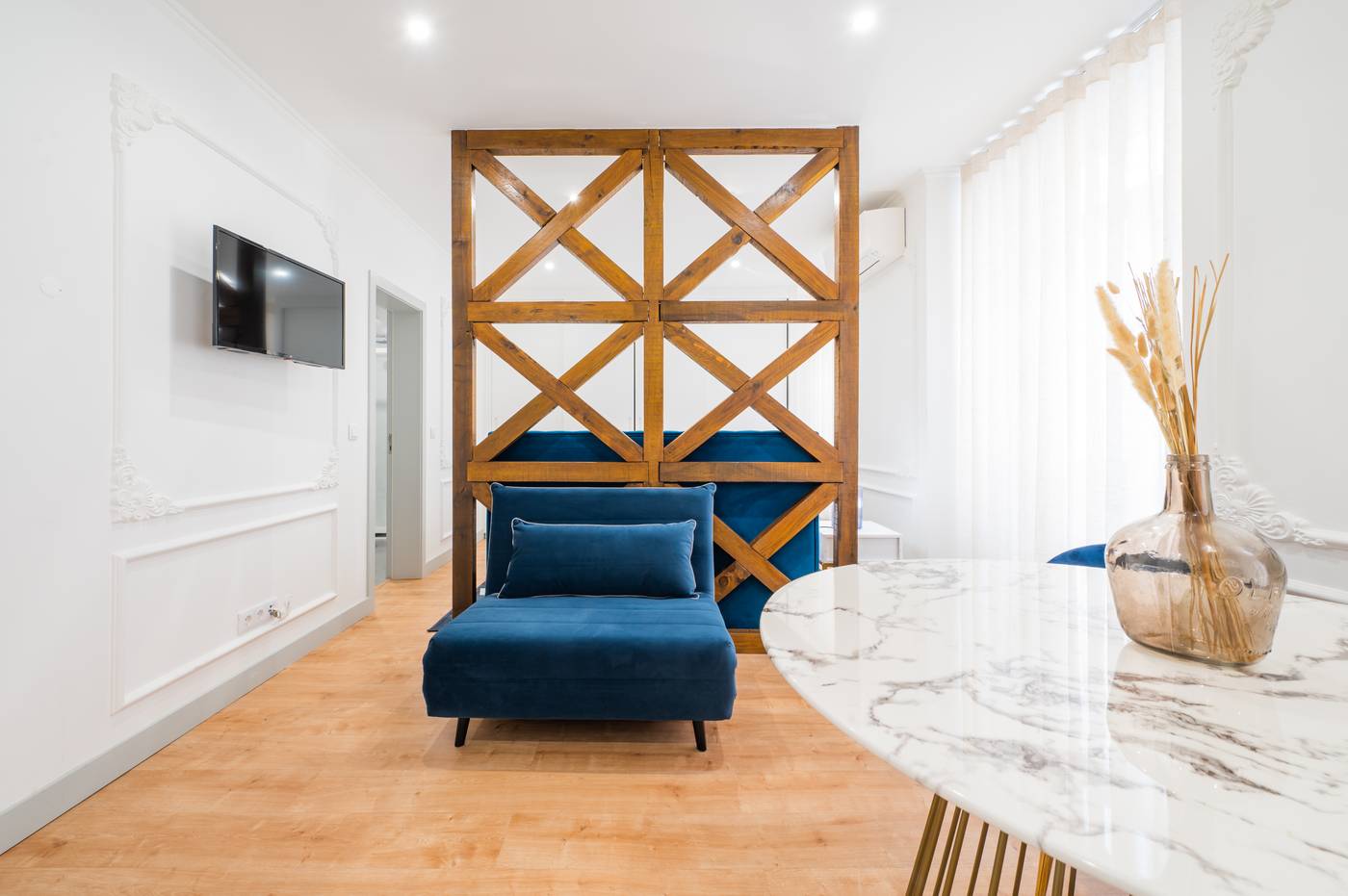 Via-Augusta-129-Room-27