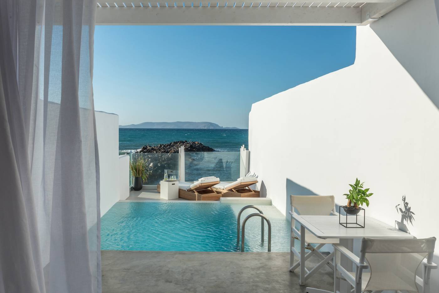 Knossos-Beach-Bungalows-Suites-Resort---Spa-Room-97