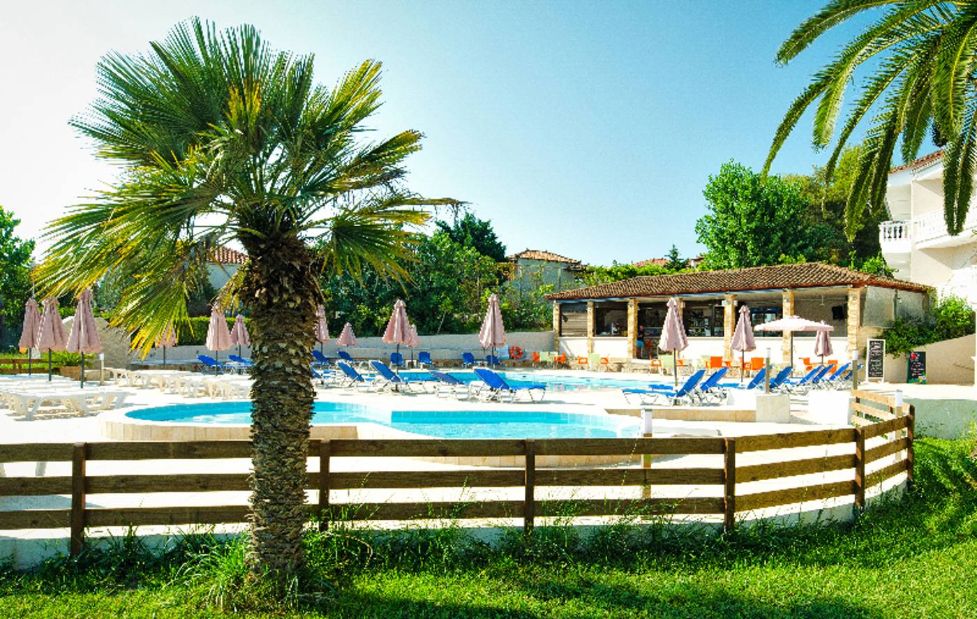 Jupiter-Hotel-Pool-3