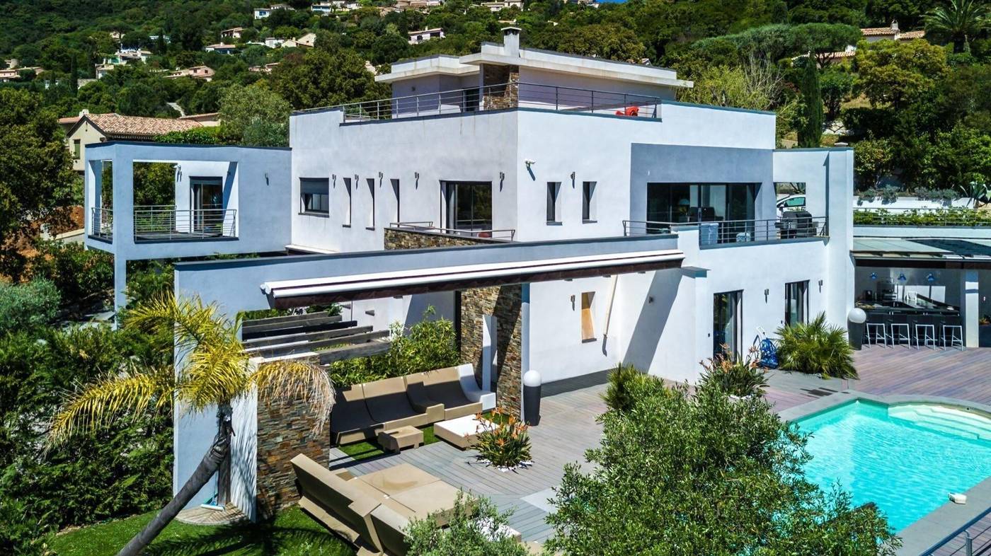 La-Villa-Louancelie-General-view-10