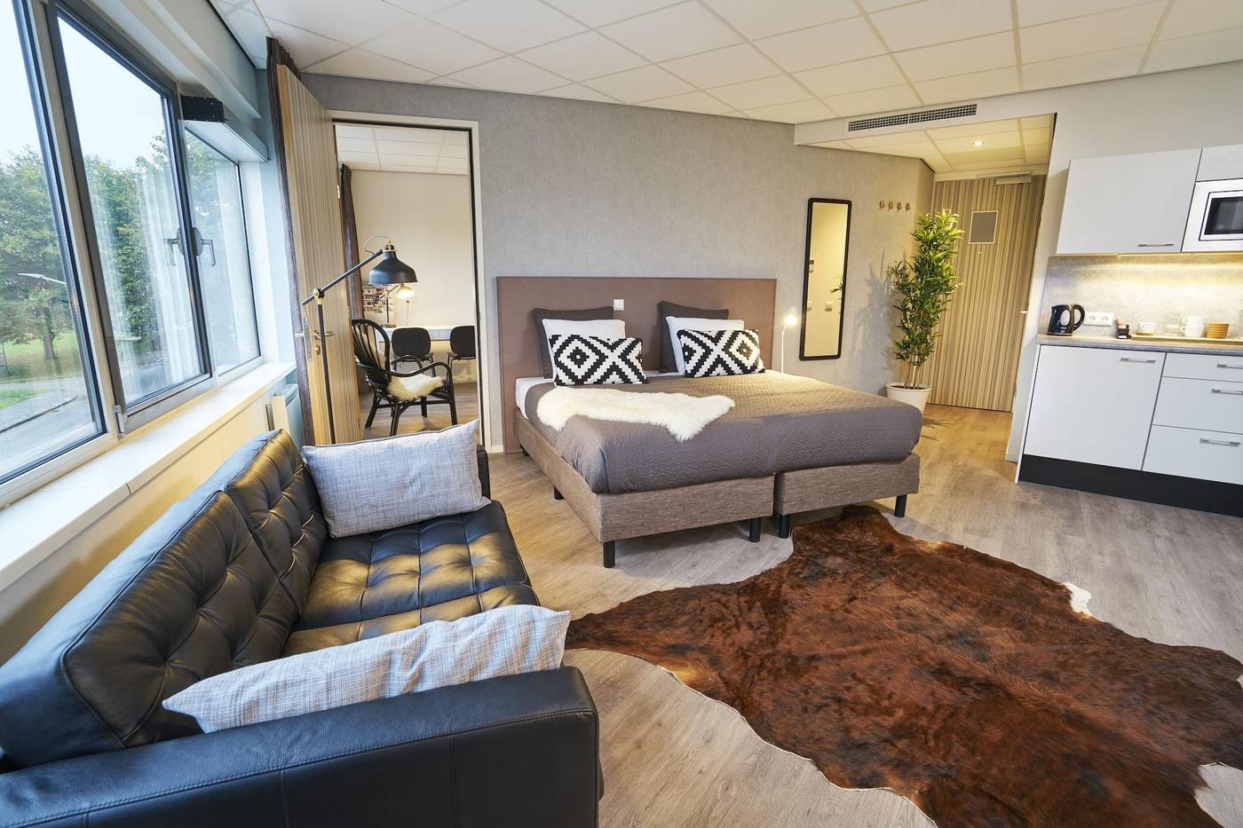 Amrath-Apart-Hotel-Schiphol-Badhoevedorp-General-view-7