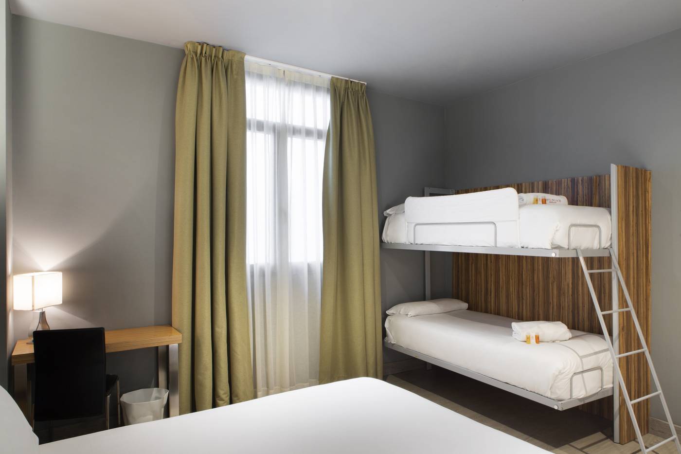 Petit-Palace-Tres-Cruces-Spain-Room-11