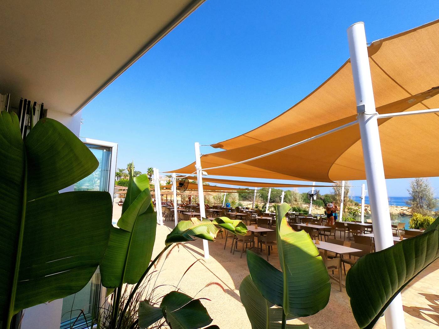 Malama-Beach-Holiday-Village-Bar-53