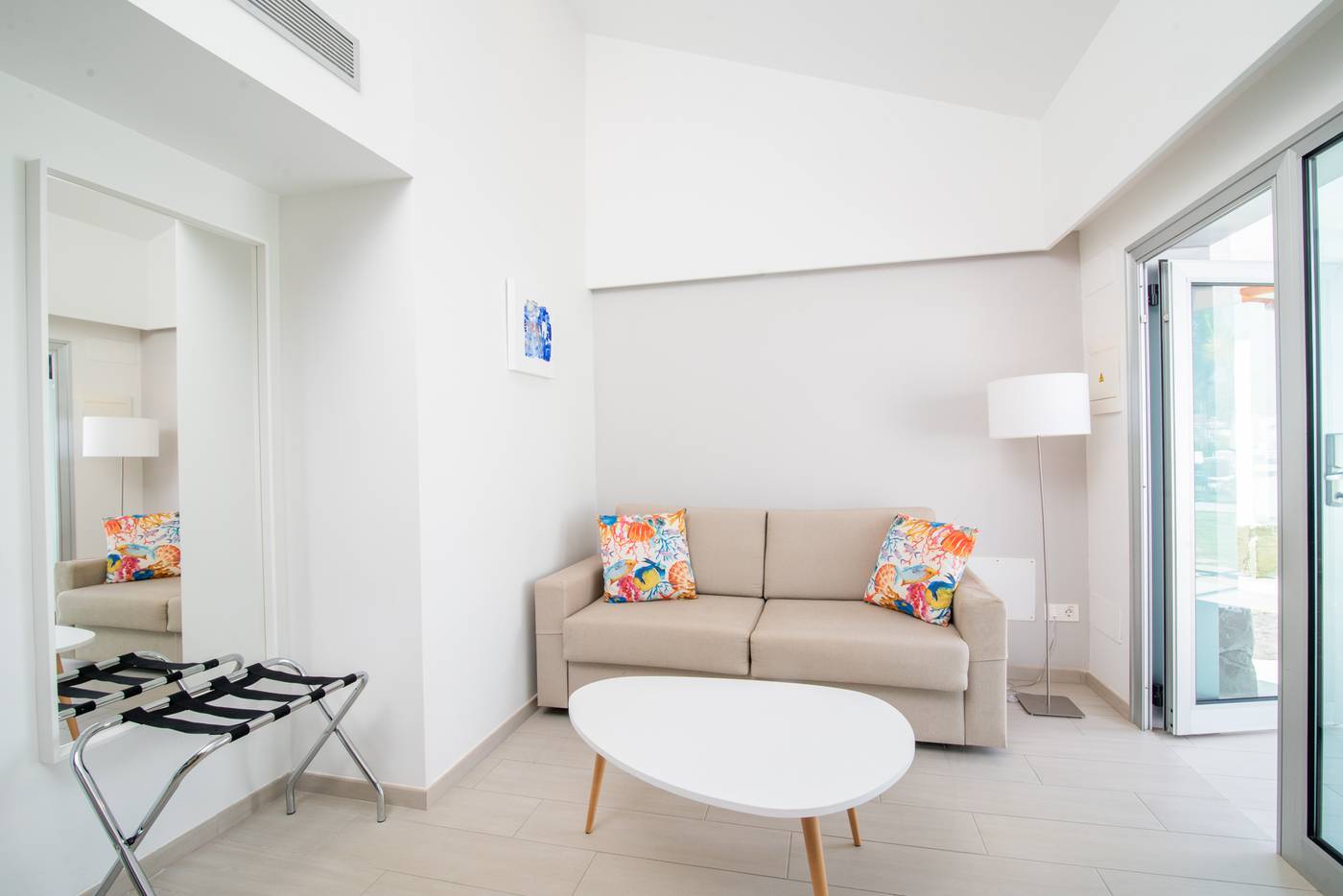 Hotel-LIVVO-Dunagolf-Suites-Room-41