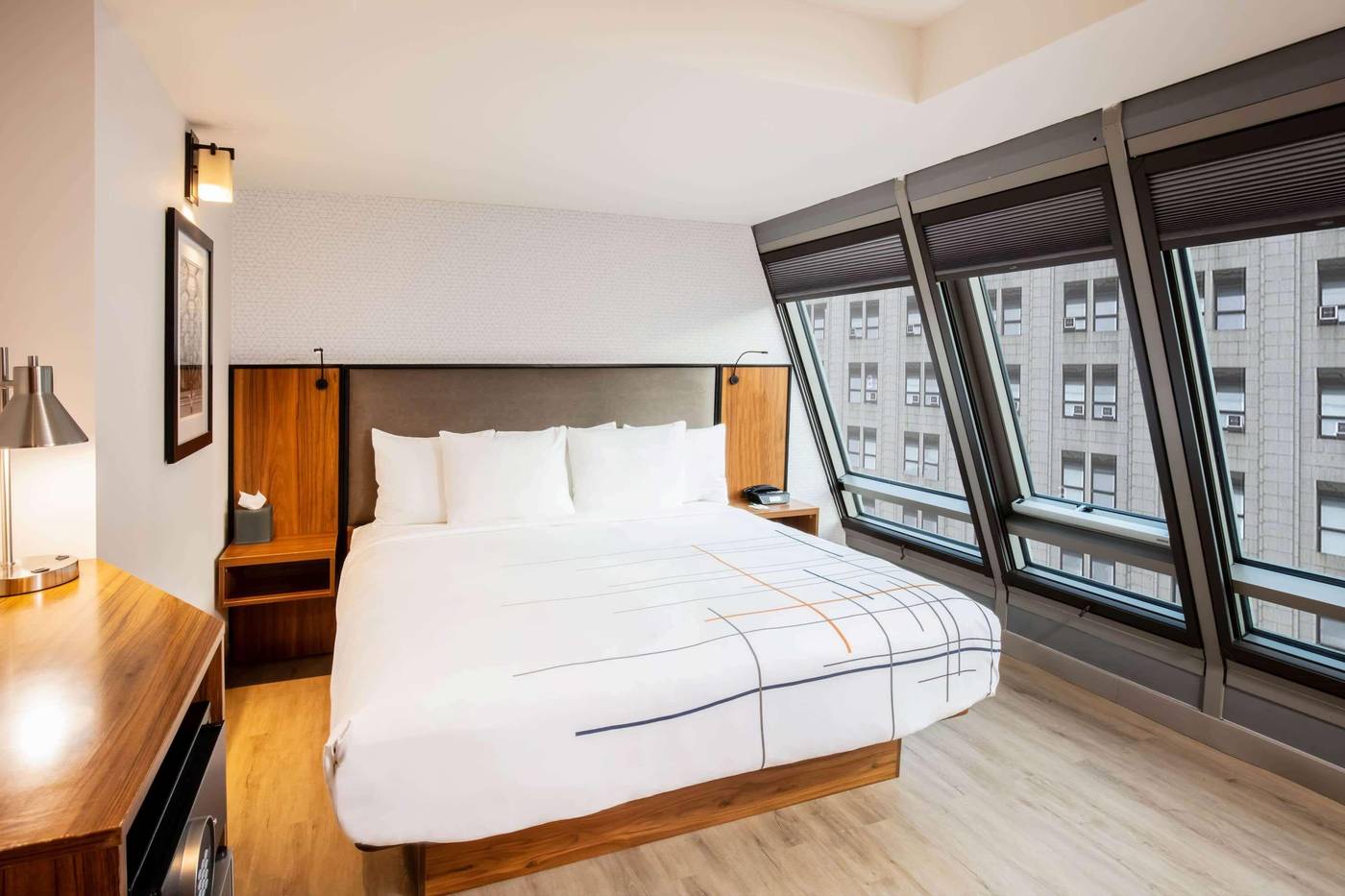 La-Quinta-Inn-and-Suites-Times-Square-South-Room-20