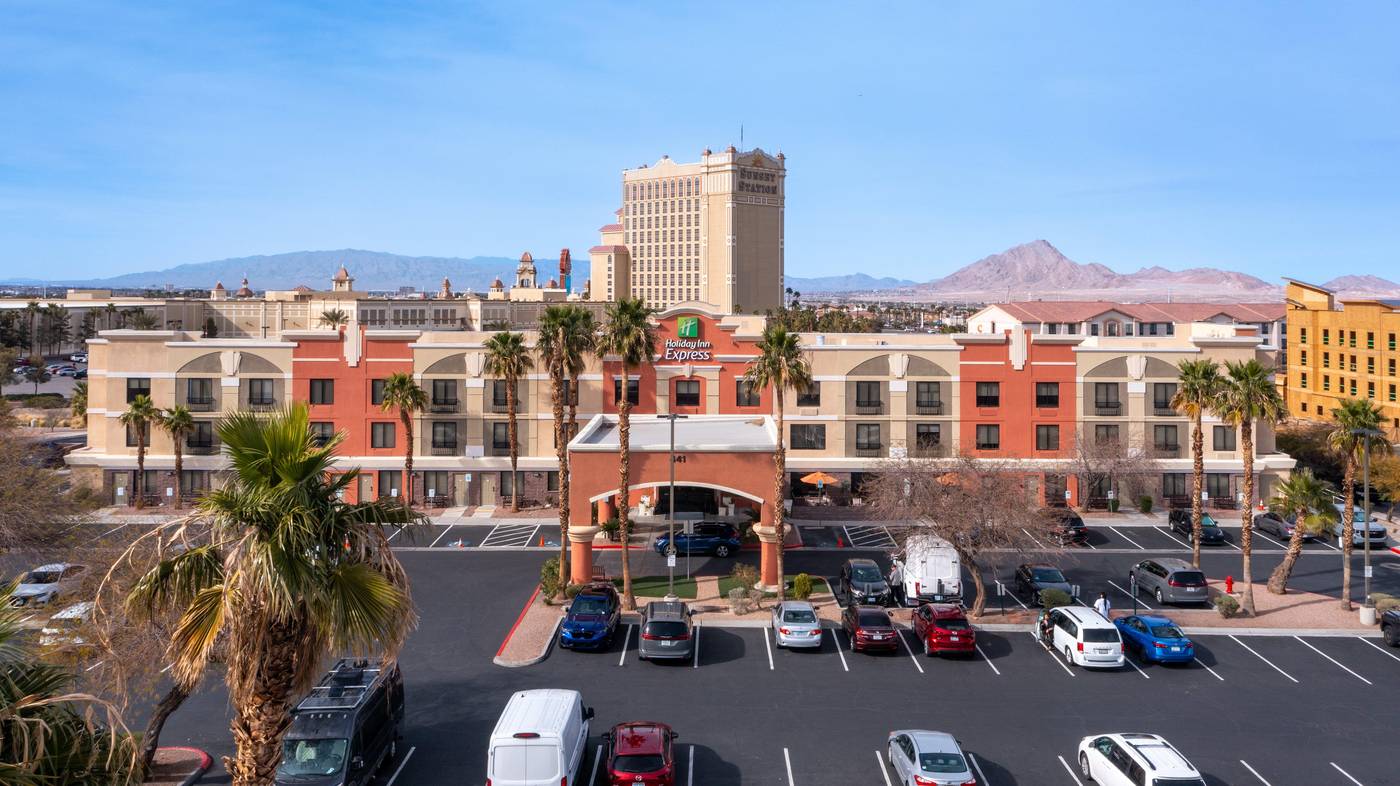 Holiday Inn Express & Suites Henderson-United States-Henderson-General view-9