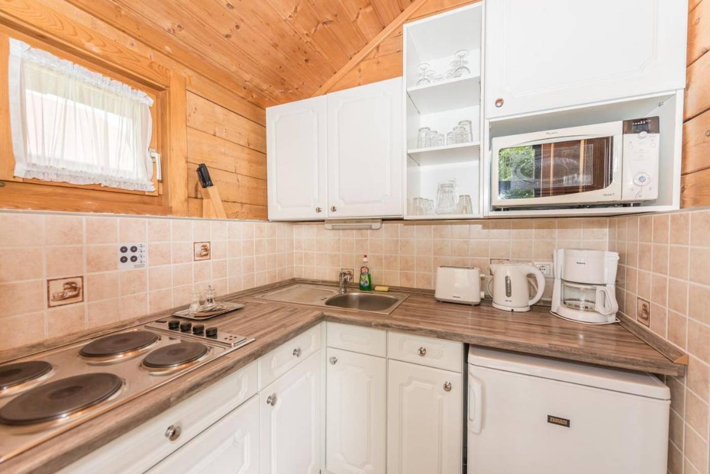 Petnehazy-Aparthotel-Room-22