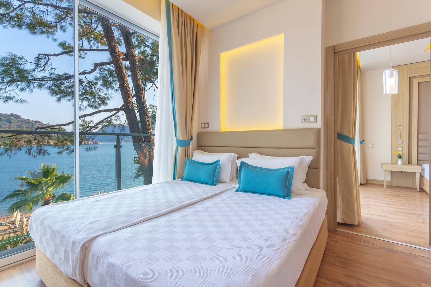 Orka-Lotus-Beach-Room-23