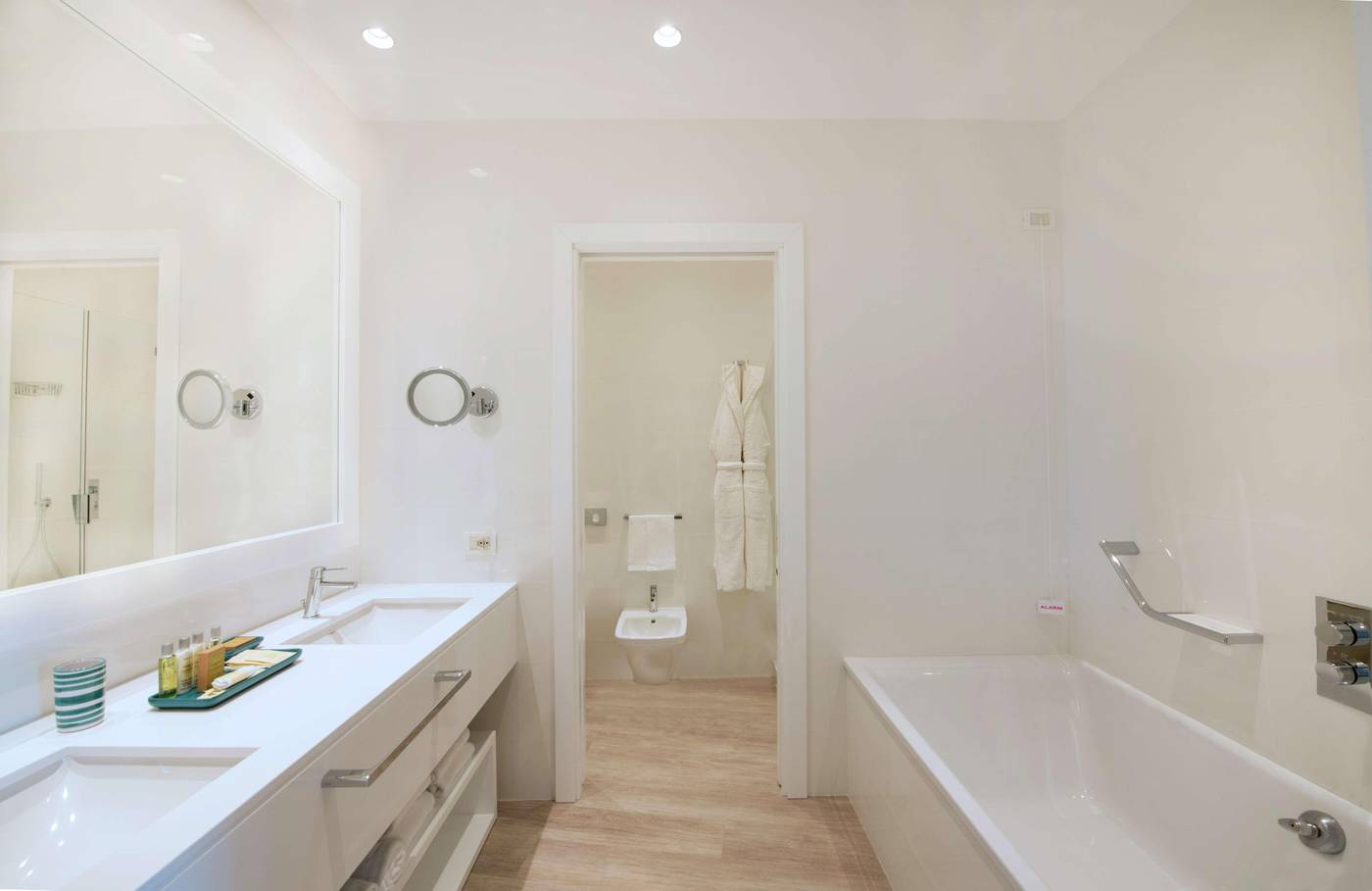 Hilton-Sorrento-Palace-Room-63