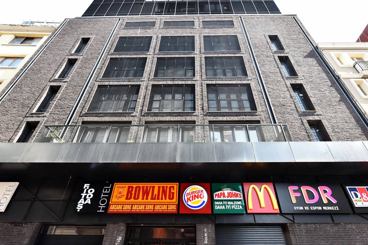 Fitas-Oda-Hotel-Room-7