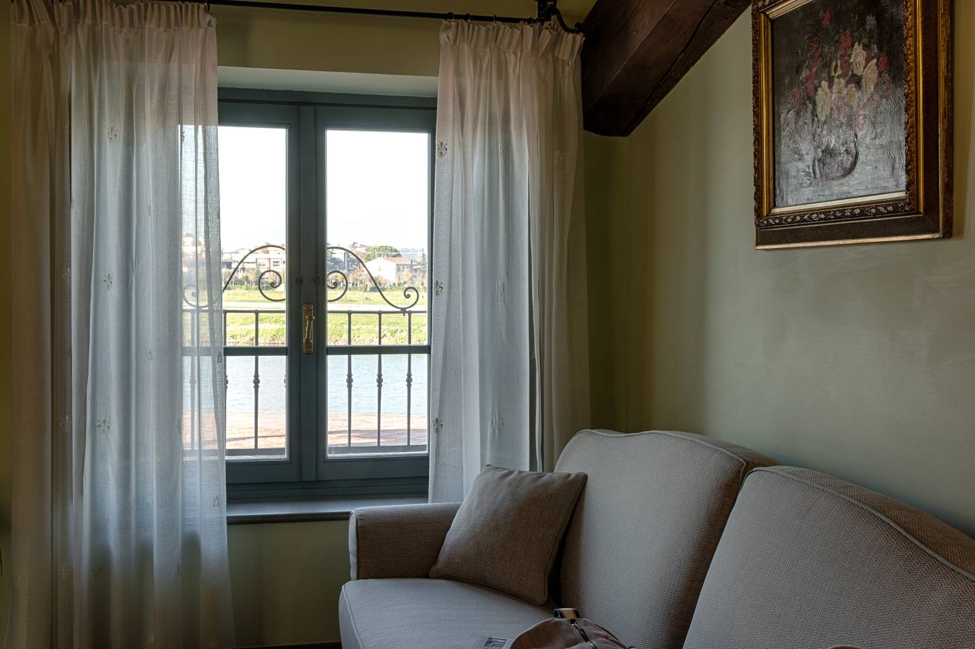 Hotel-Mulino-di-Firenze-WorldHotels-Crafted-Room-31