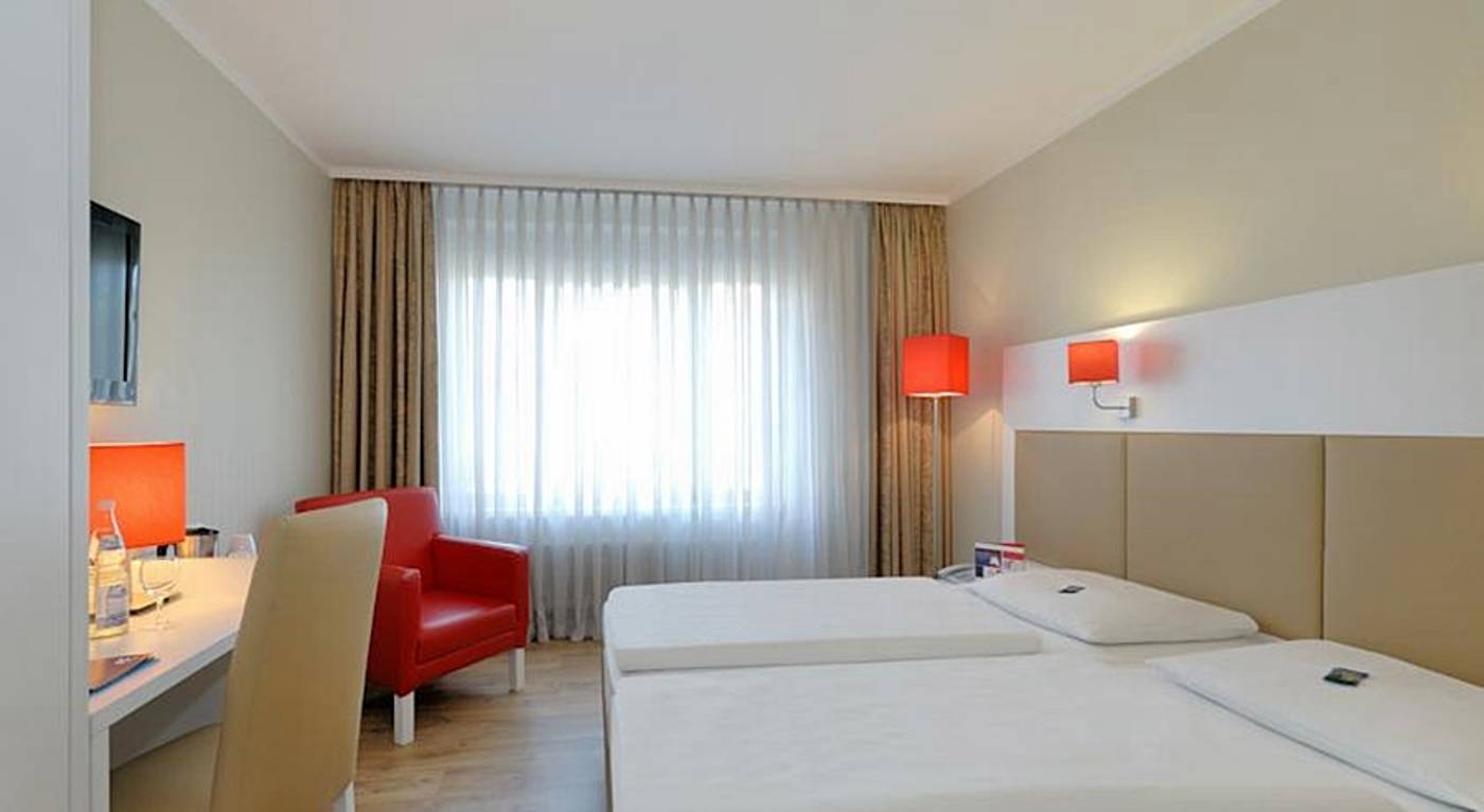 Hotel Stuttgart Sindelfingen City by Tulip inn-Germany-Sindelfingen-General view-3