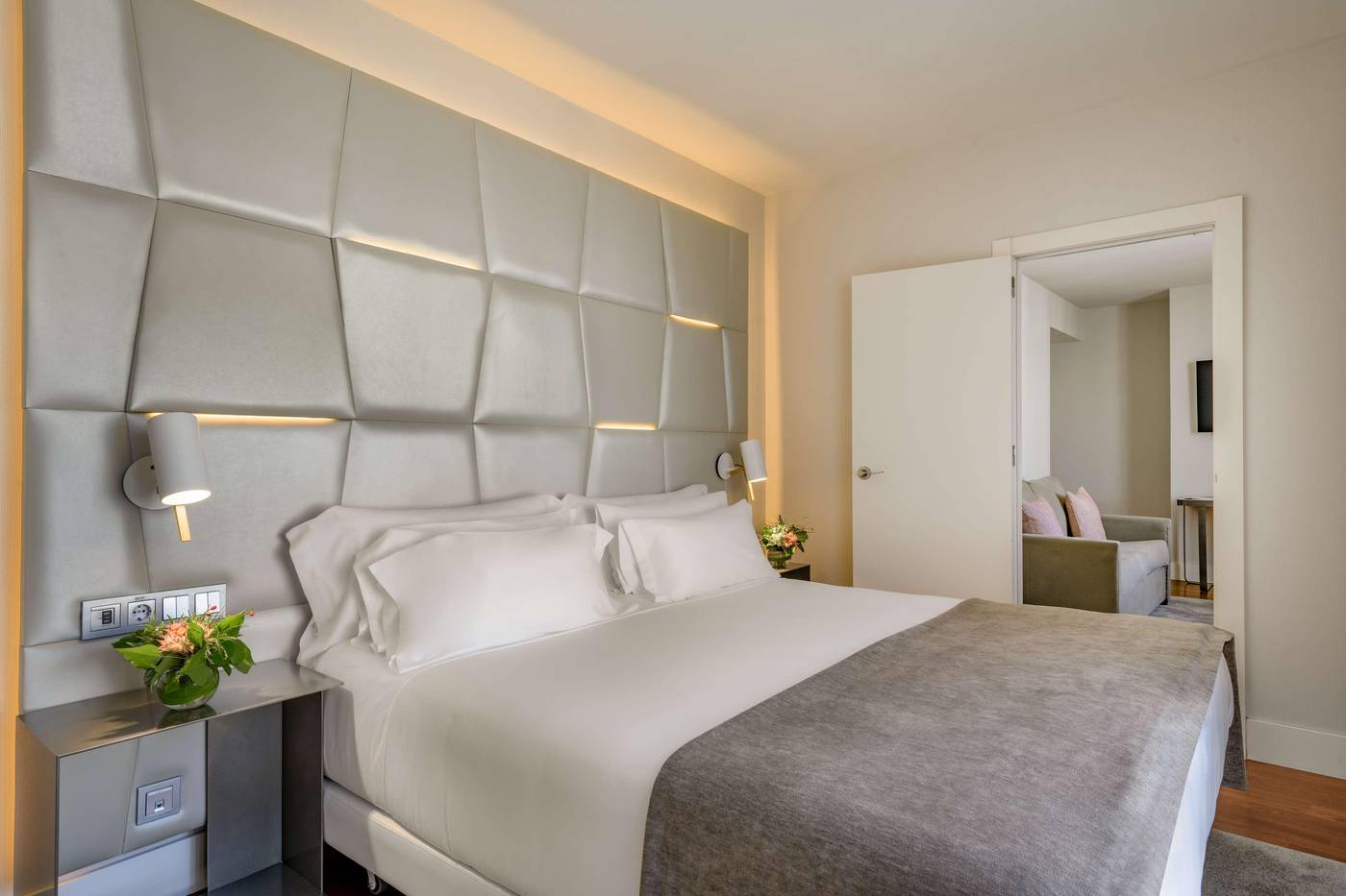 NH-Collection-Madrid-Colon-Room-35