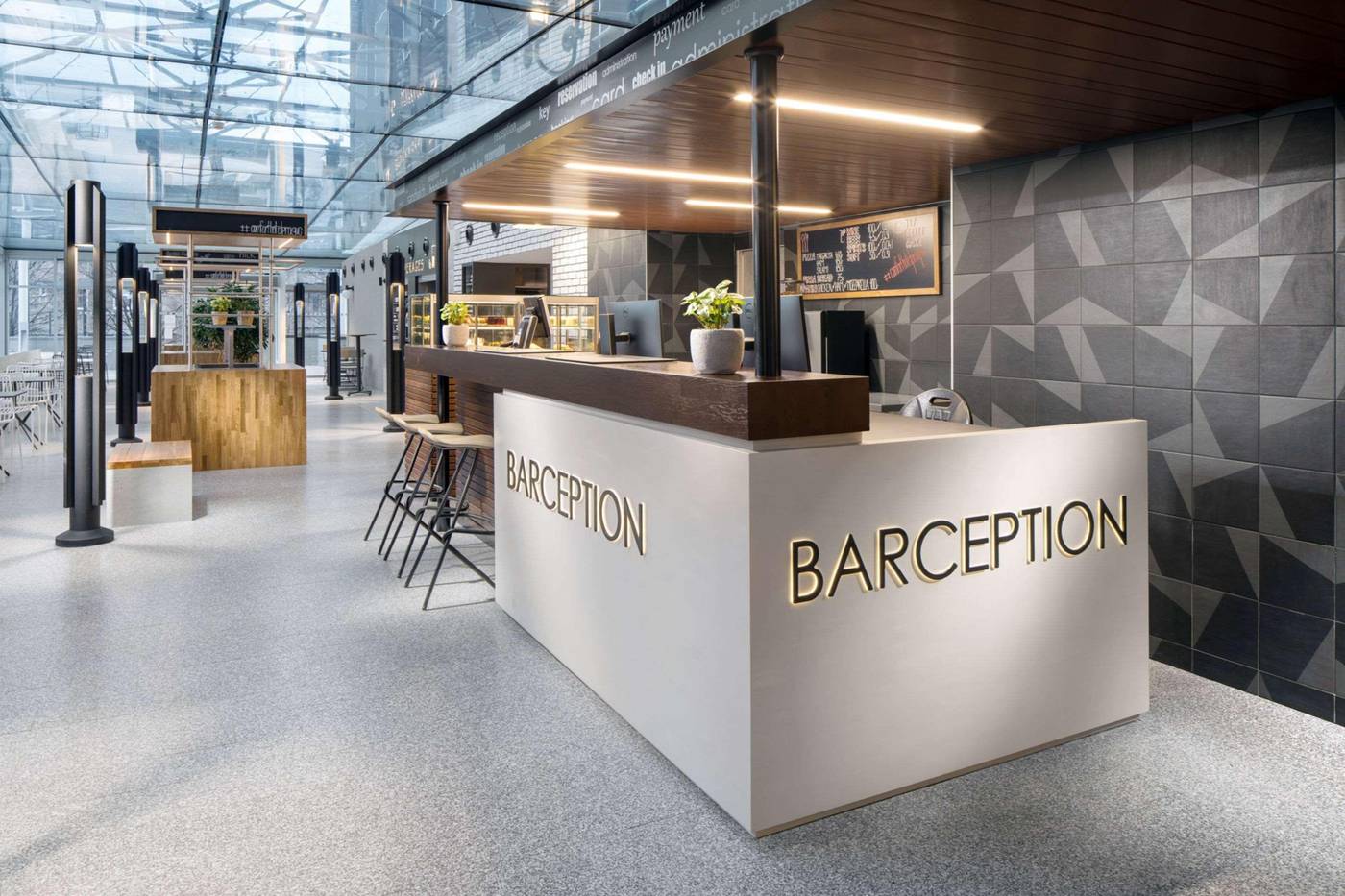 Comfort-Hotel-Prague-City-East-Lobby-15