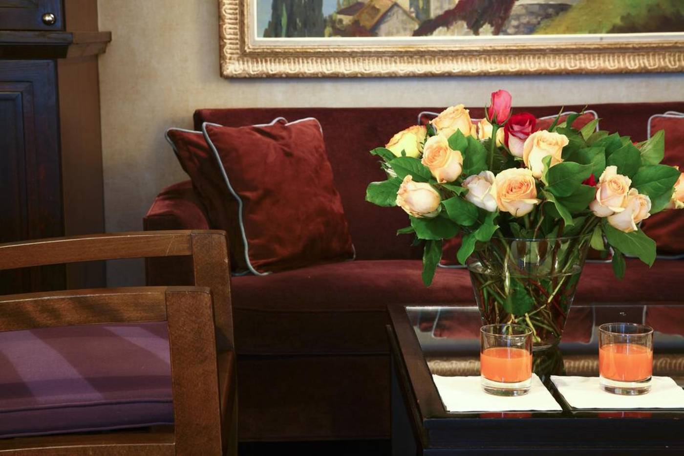 De-la-Jatte-Lobby-11