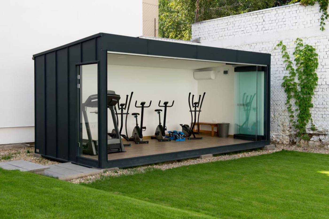 The-Three-Corners-Lifestyle-Hotel-Sports-and-Entertainment-19