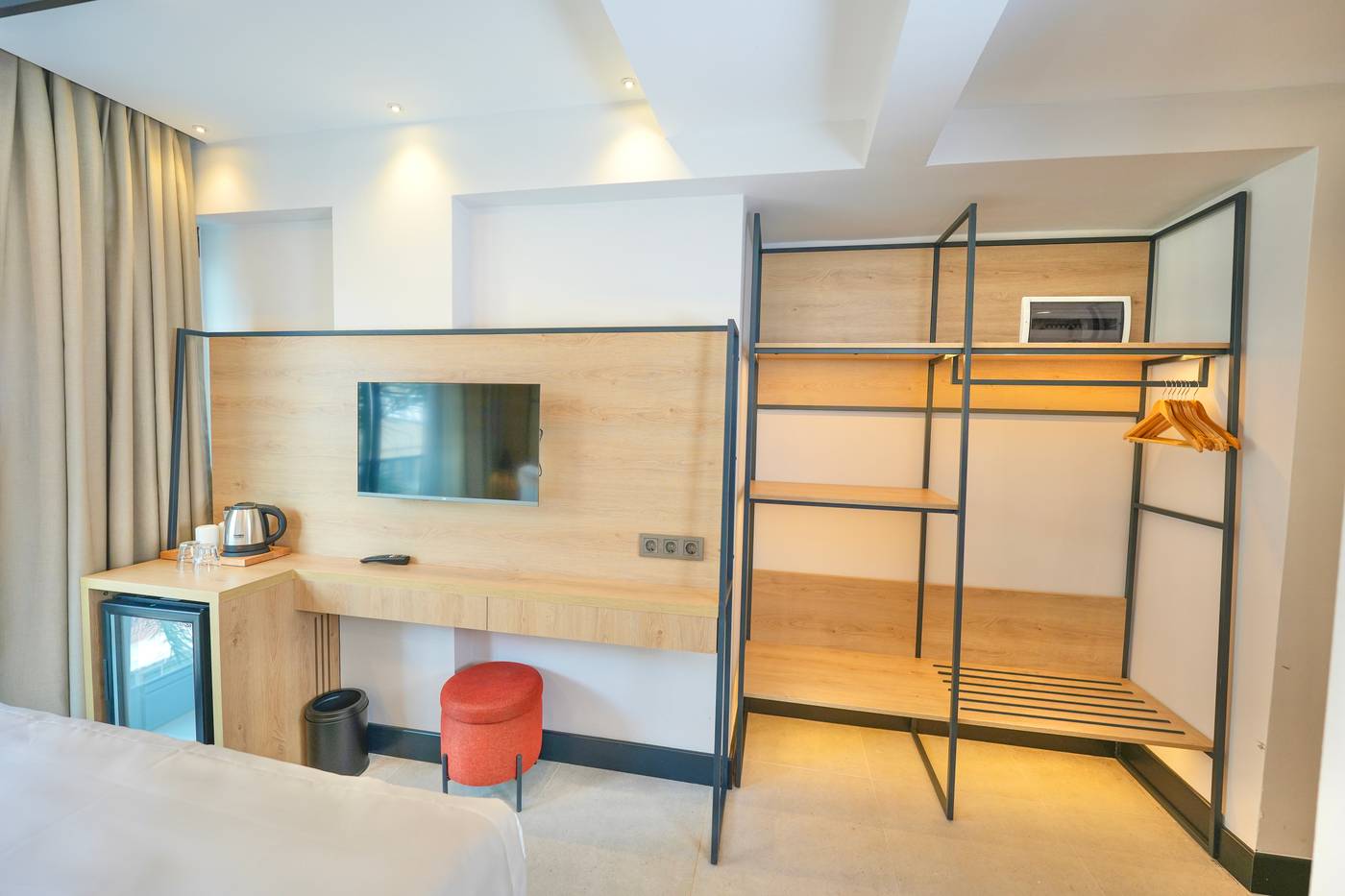 Aylin Hotel
