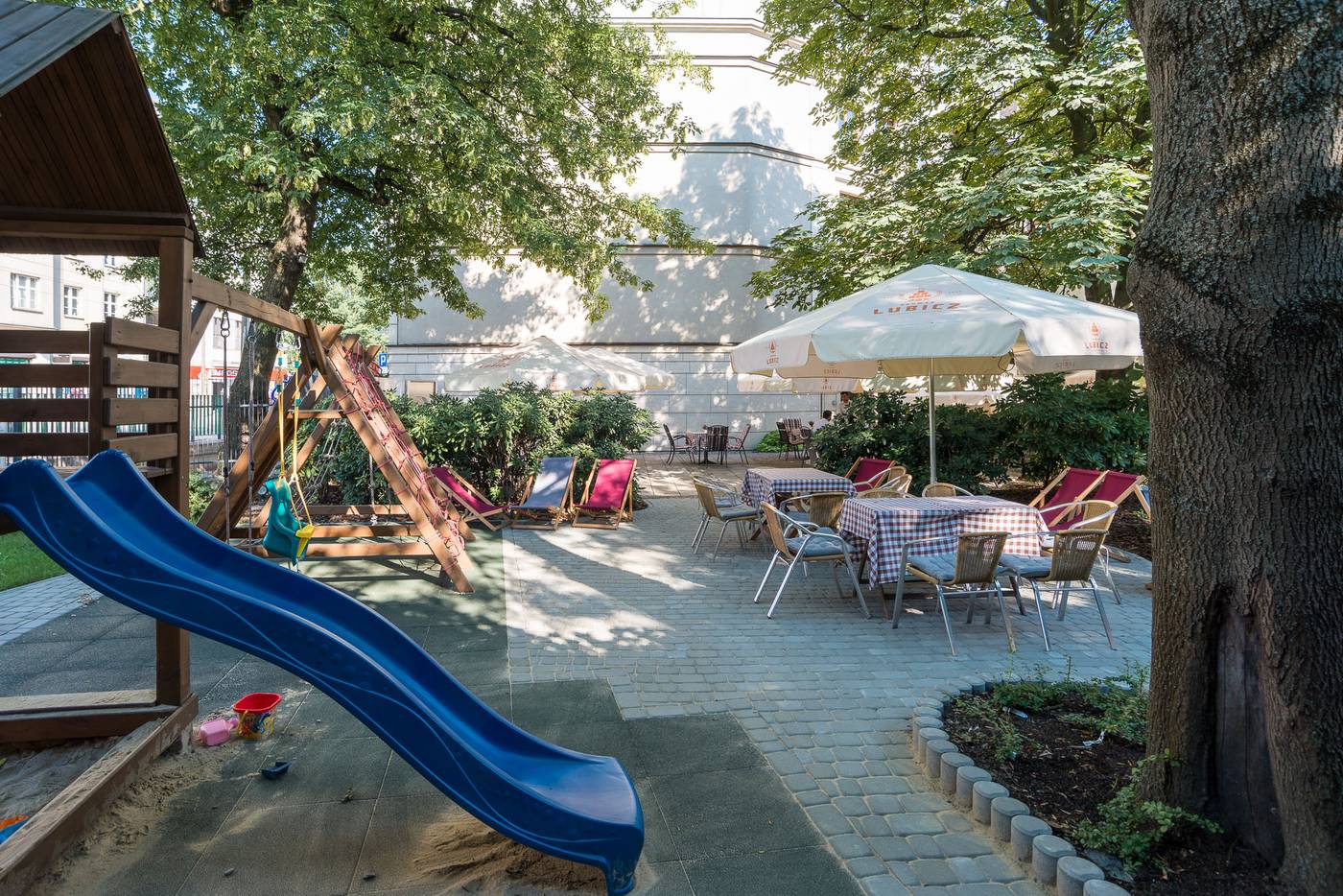 Hotel-Niebieski-Art-Hotel---Spa-General-view-59