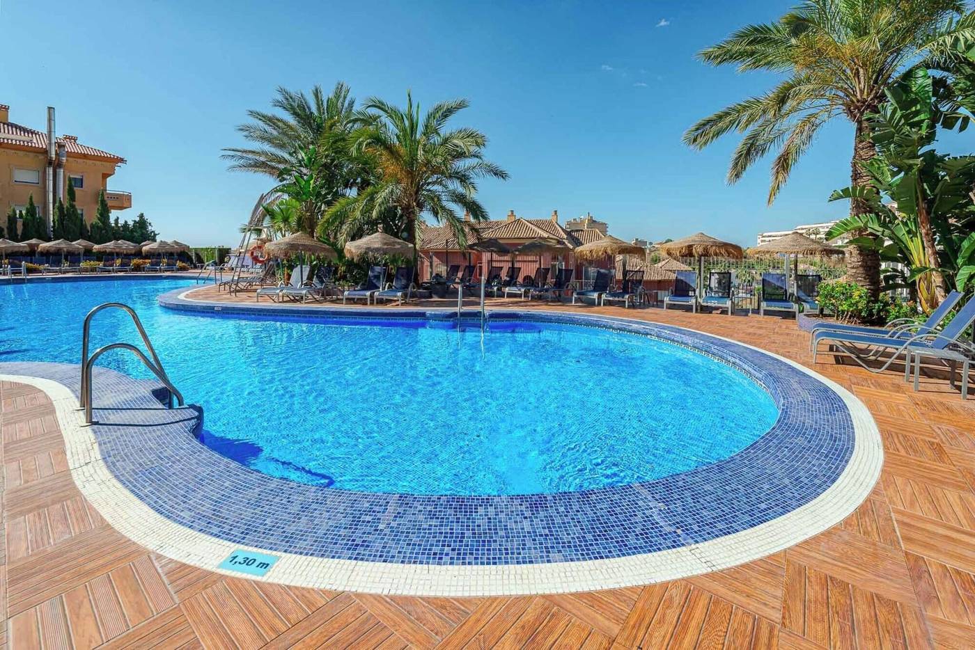 Hotel-Spa-Benalm----dena-Palace-Pool-9