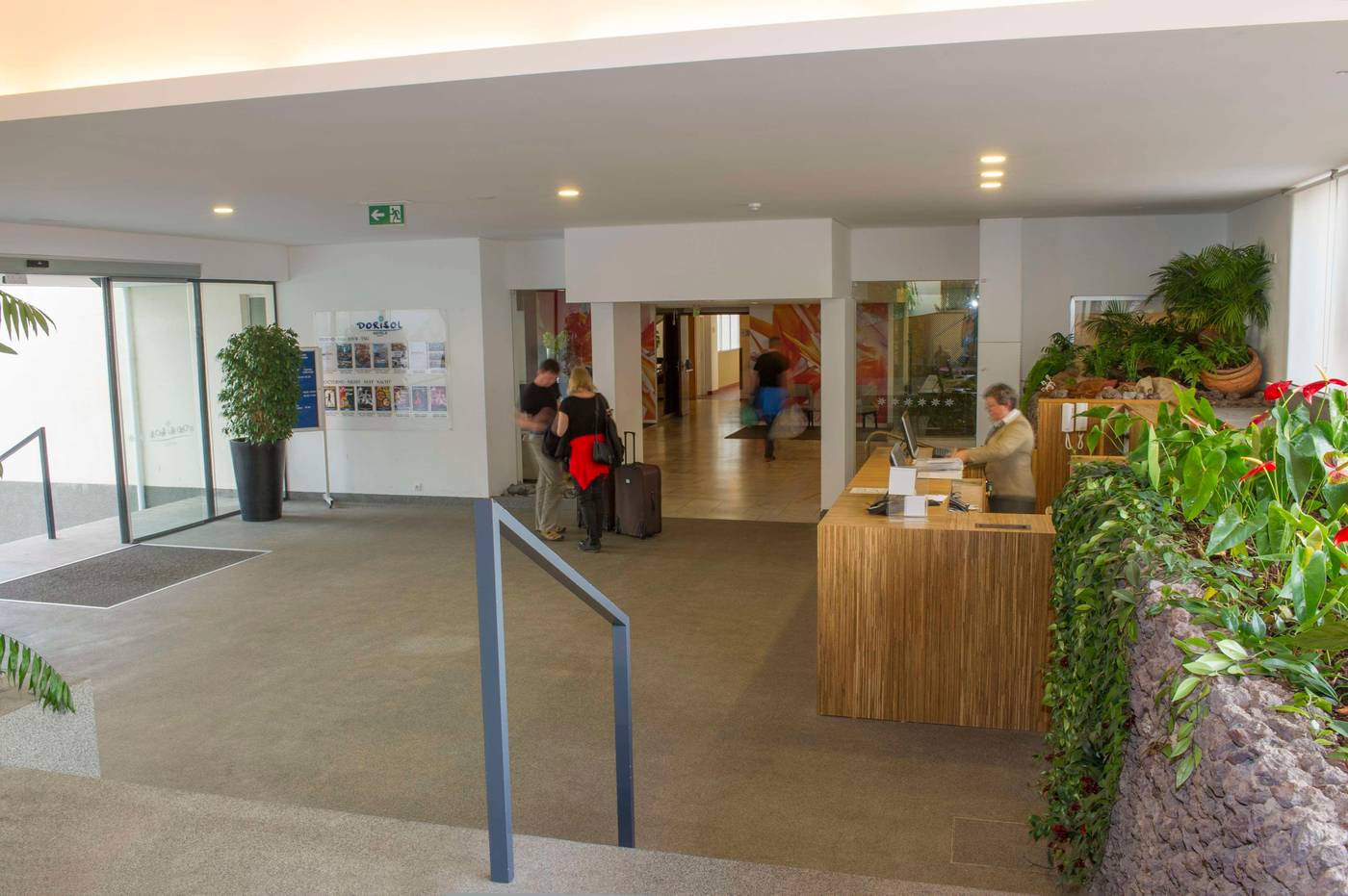Estrelicia Hotel-Portugal-Funchal-Lobby-9