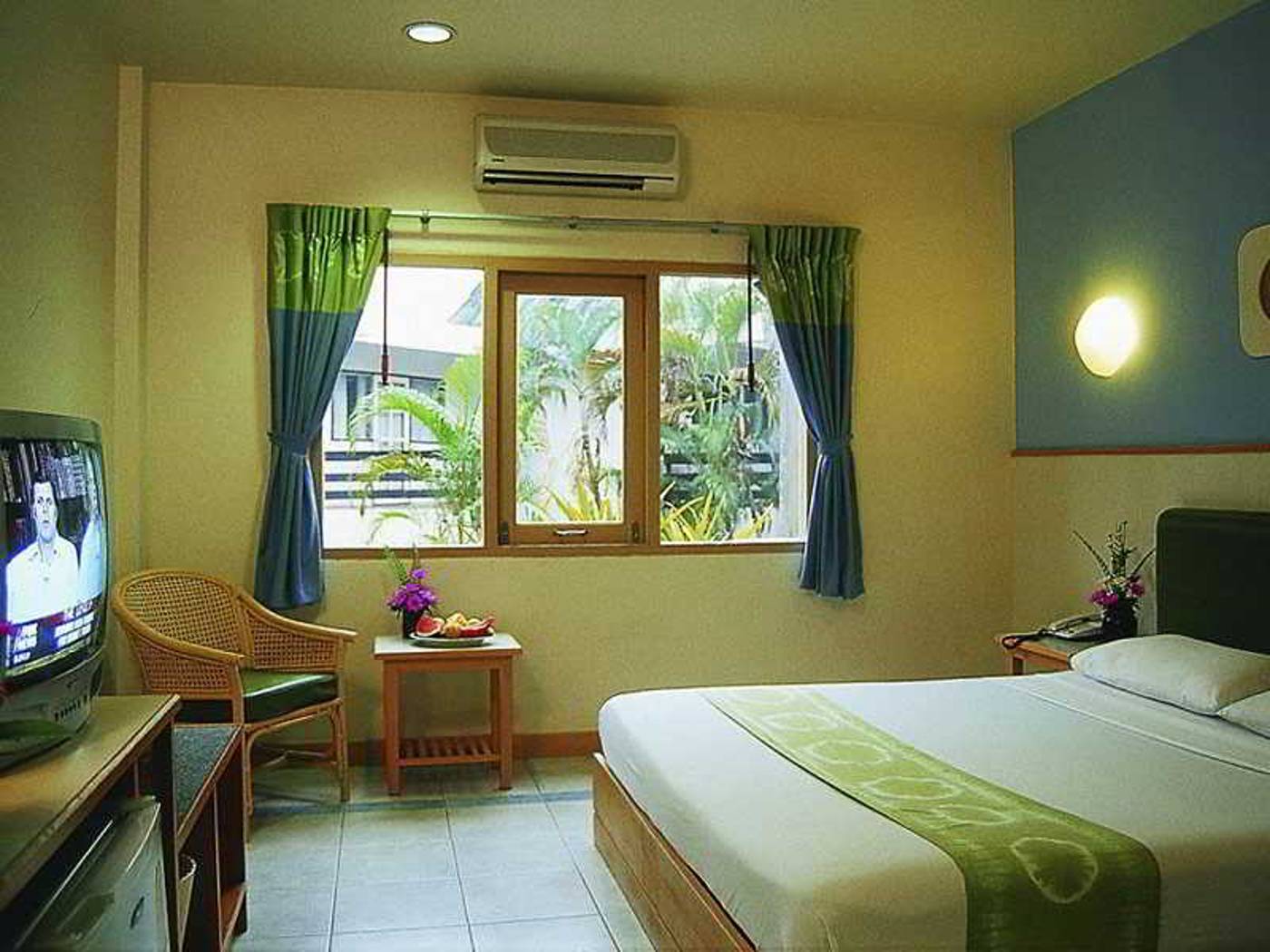 Sunshine Hotel & Residences-Thailand-Chonburi-Room-3