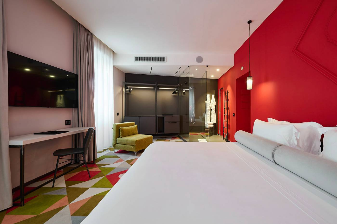 MyTALE-Creative-Academy-Hotel-Room-2