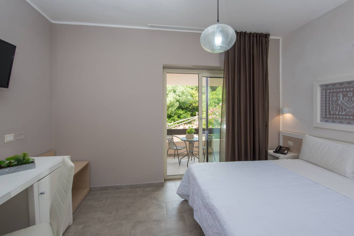 Castelsardo-Resort-Village-Room-16
